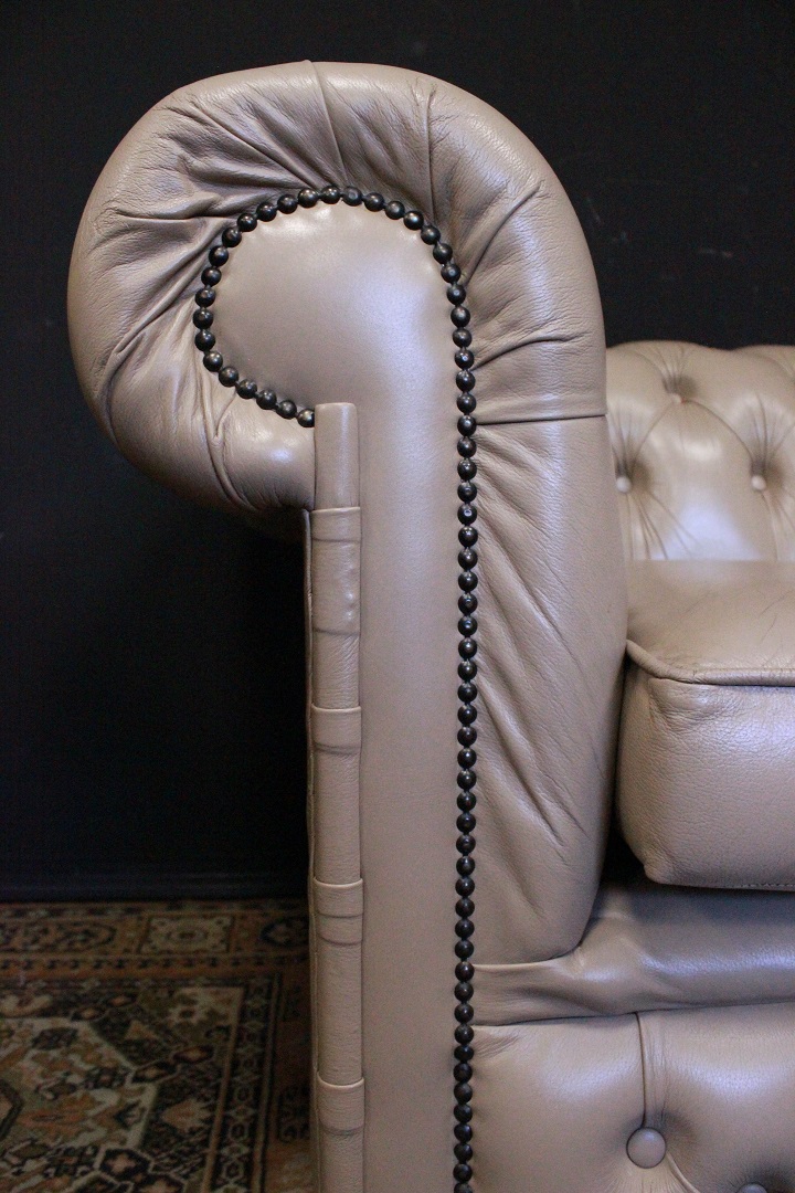 494_divano_sofa_club_chester_chesterfield_pelle_leather_bianco_white_avorio_ivory_originale_inglese_original_english__UK_3_posti_three_1