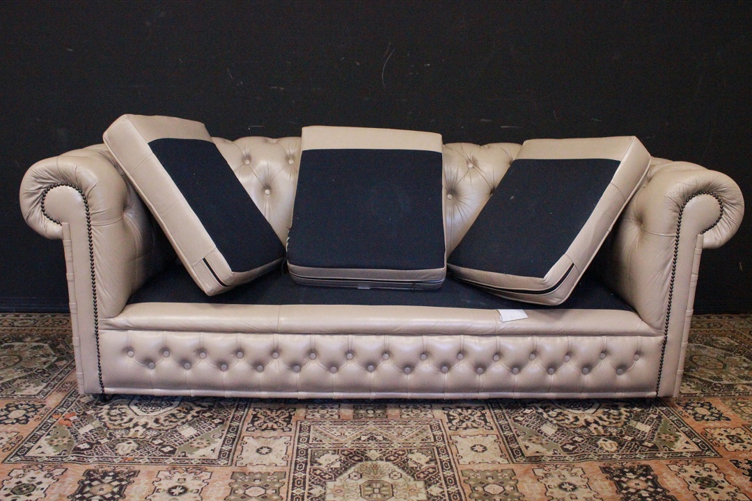 494_divano_sofa_club_chester_chesterfield_pelle_leather_bianco_white_avorio_ivory_originale_inglese_original_english__UK_3_posti_three_9