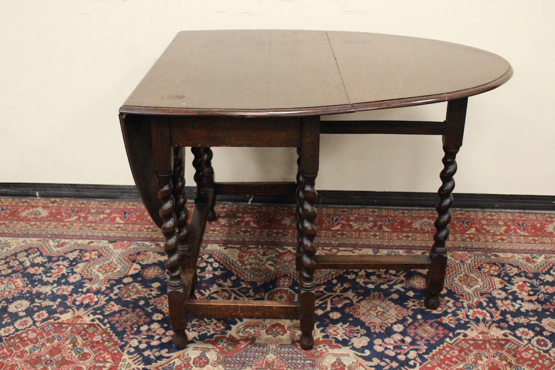 579_tavolo_legno_gambe_torciglioni_apribile_ante_metà_'900_2