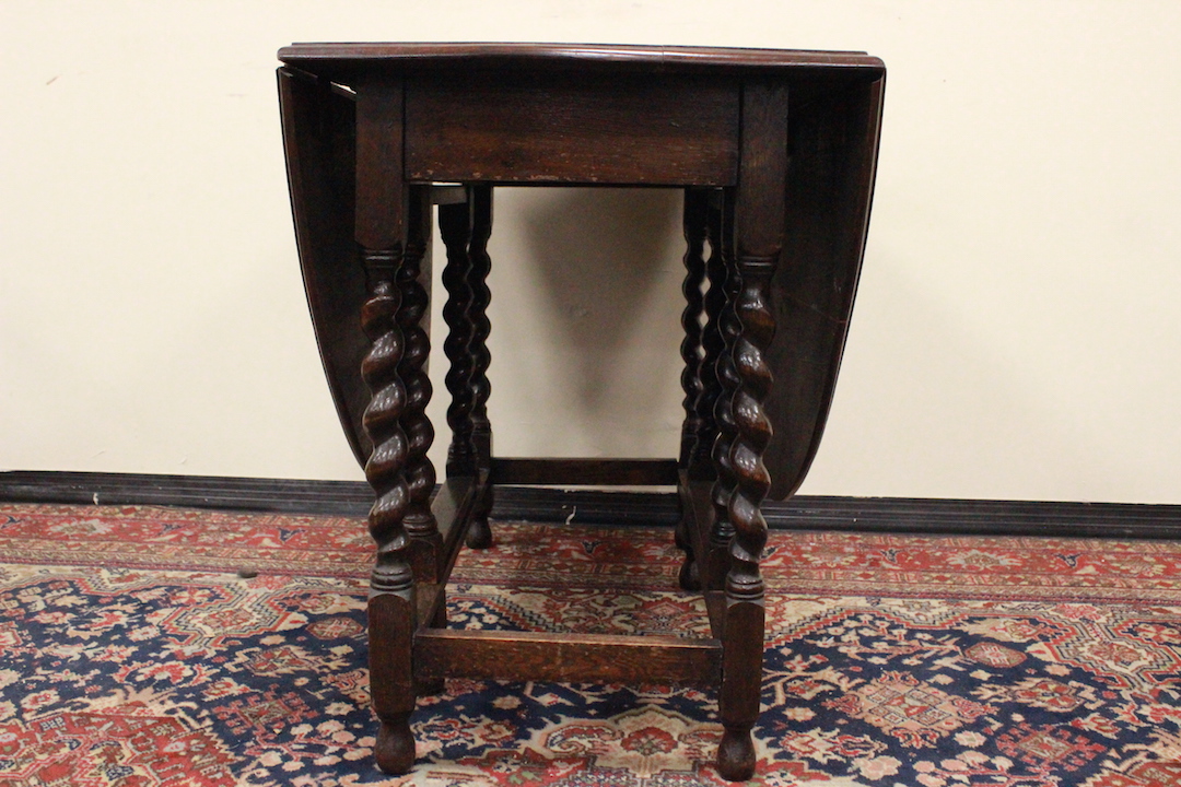 579_tavolo_legno_gambe_torciglioni_apribile_ante_metà_'900_5