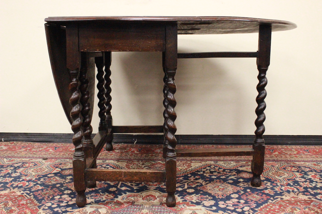 579_tavolo_legno_gambe_torciglioni_apribile_ante_metà_'900_6