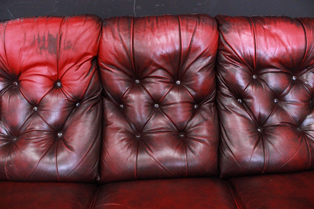 694_Divano_Sofa_Chester_Chesterfield_bergere_leather_pelle_rosso_bordeaux_originale_original_english_inglese_UK_2