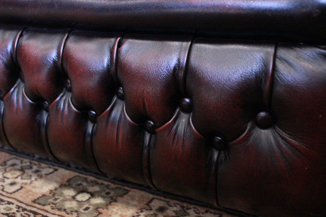 422_chester_chesterfield_bergere_poltrona_armchair_bordeaux_rosso_leather_pelle_originale_original_english_inglese_plissettatura_4