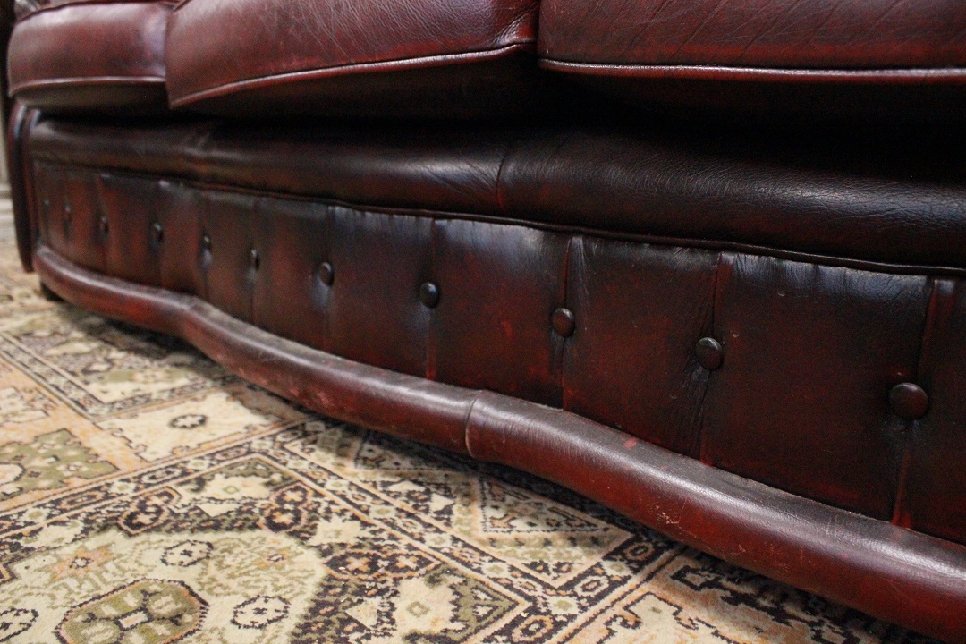 591_divano_bergere_sofa_chesterfield_chester_bordeaux_rosso_red_original_originale_english_inglese_leather_3_three_tre_posti_pelle_inglese_UK_6