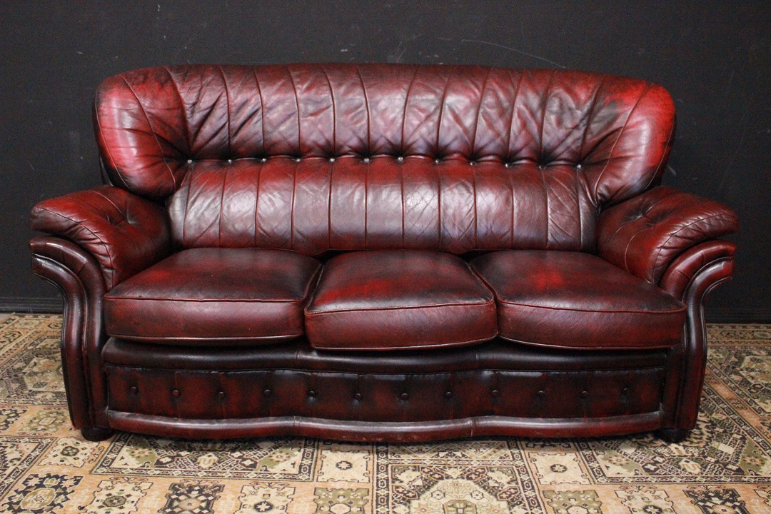 591_divano_bergere_sofa_chesterfield_chester_bordeaux_rosso_red_original_originale_english_inglese_leather_3_three_tre_posti_pelle_inglese_UK_9