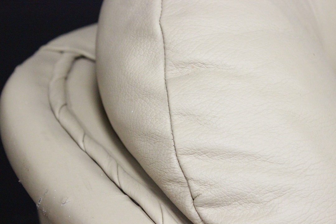 357_divano_sofa_bergere_chester_chesterfield_pelle_leather_beige_originale_inglese_original_english__UK_3_posti_three_6