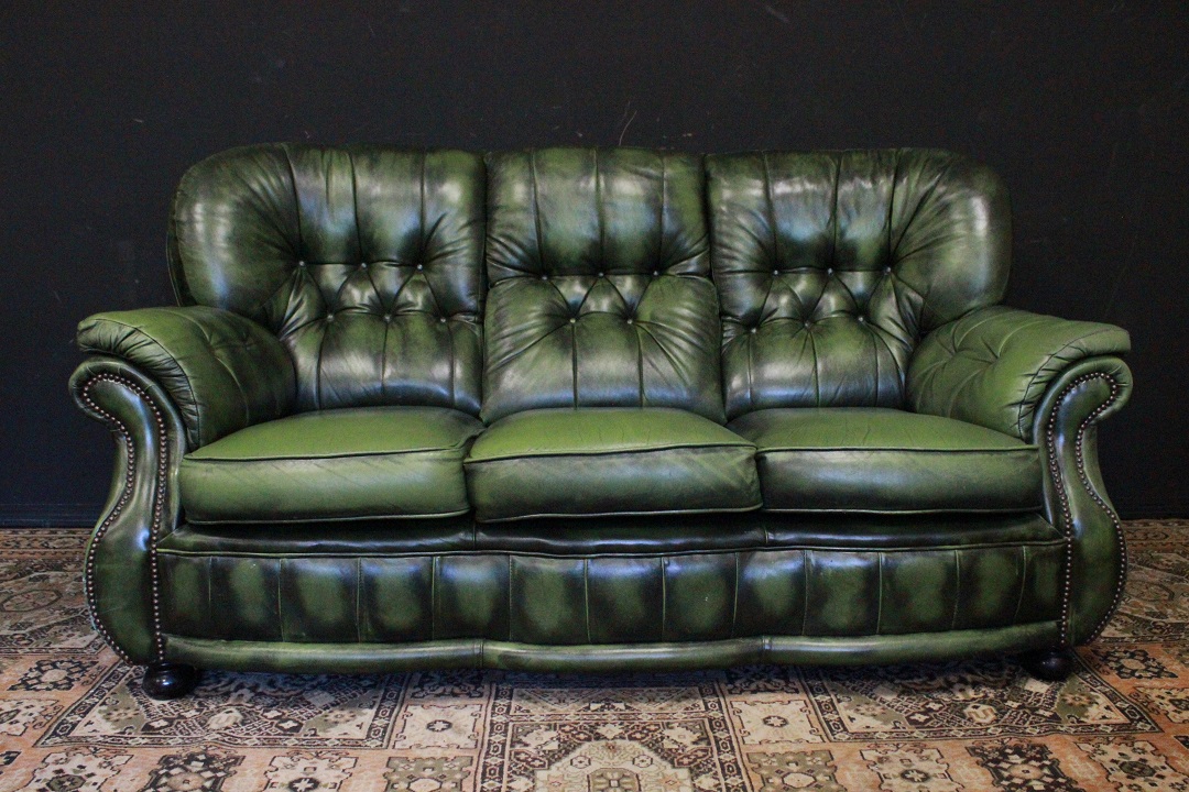 380_divano_sofa_modello_bergere_chester_chesterfield_pelle_leather_verde_green_originale_inglese_original_english_3_posti_three_UK_0