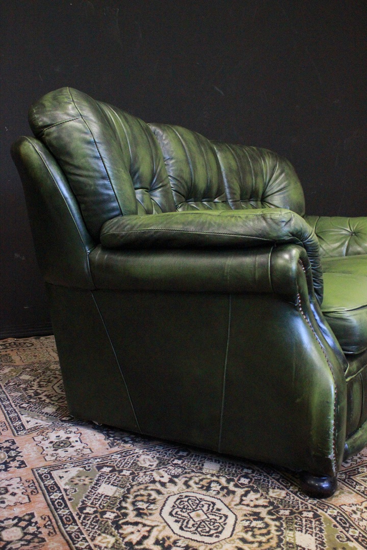 380_divano_sofa_modello_bergere_chester_chesterfield_pelle_leather_verde_green_originale_inglese_original_english_3_posti_three_UK_6