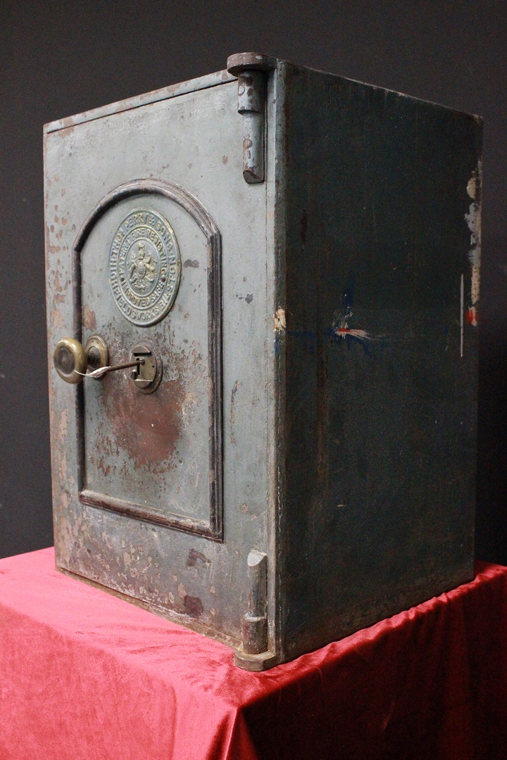 804_cassaforte_safe_inglese_english_grigio_chiaro_light_grey_chiave_key_800_1800_XIX_secolo_5