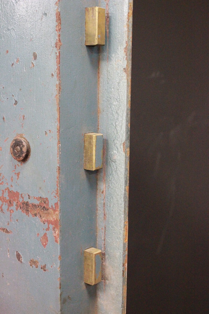 804_cassaforte_safe_inglese_english_grigio_chiaro_light_grey_chiave_key_800_1800_XIX_secolo_9