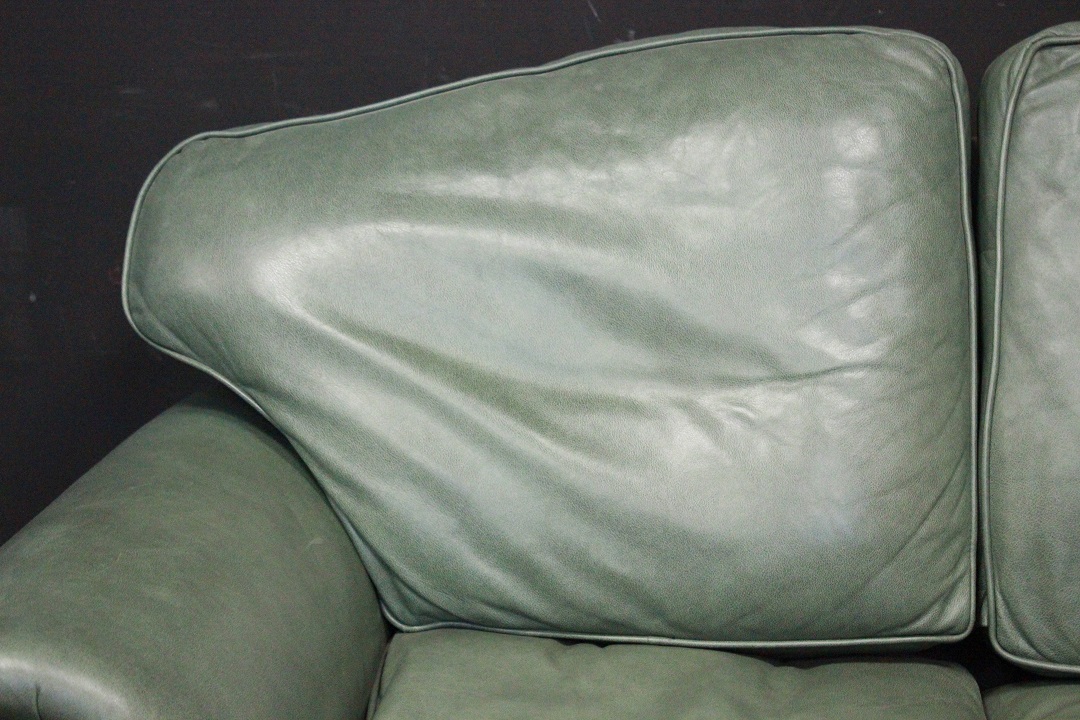 651_divano_sofa_anni_Novanta_90_pelle_verde_pallido_green_originali_inglesi_original_UK_english_2