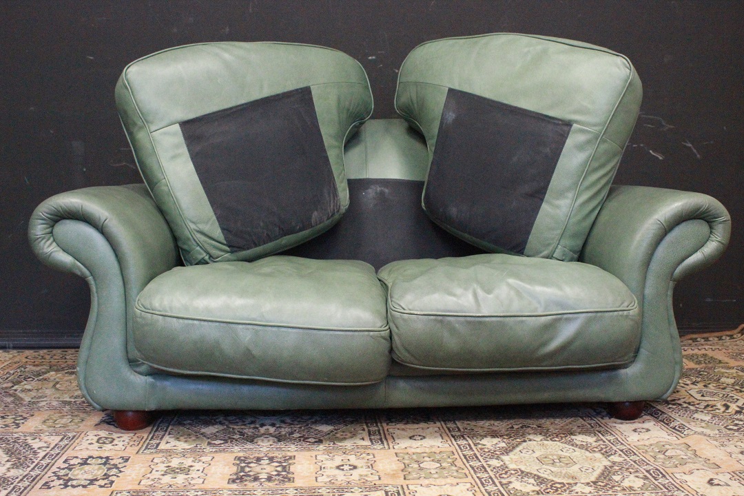 651_divano_sofa_anni_Novanta_90_pelle_verde_pallido_green_originali_inglesi_original_UK_english_7