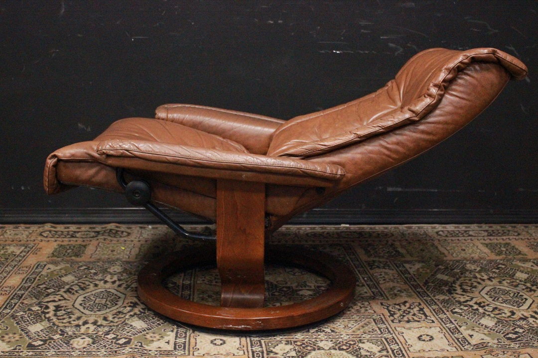 421_Poltrona_Armchair_bergere_reclinabile_recliner_leather_pelle_marrone_chiaro_originale_original_Brescia_Roncadelle_english_inglese_UK_4