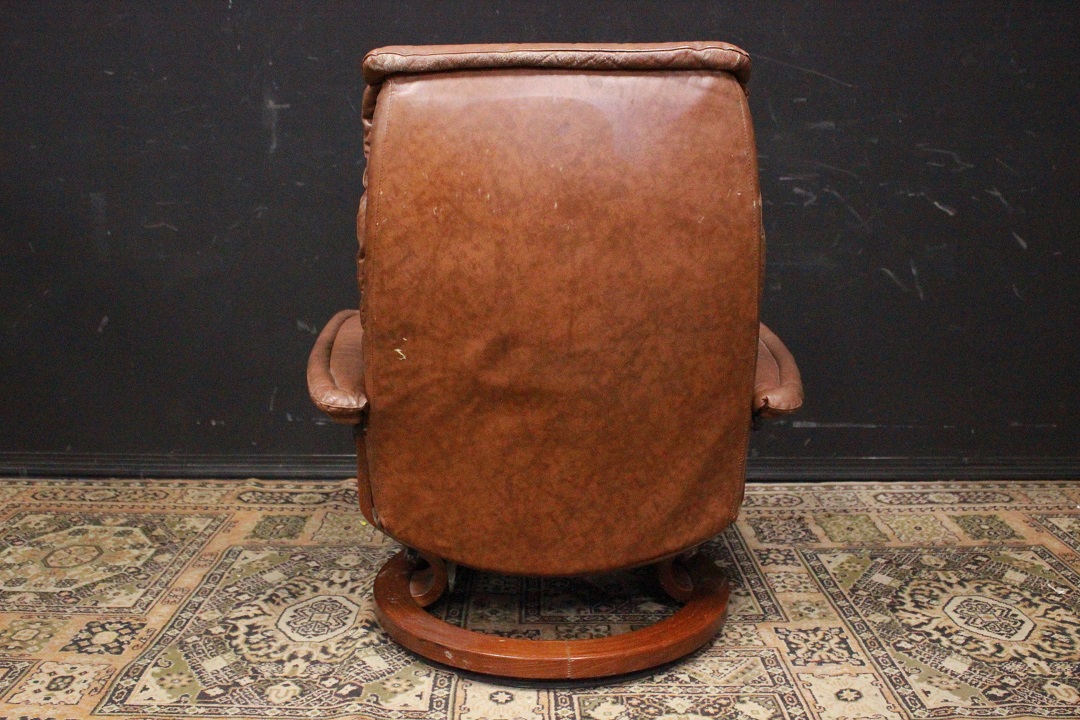421_Poltrona_Armchair_bergere_reclinabile_recliner_leather_pelle_marrone_chiaro_originale_original_Brescia_Roncadelle_english_inglese_UK_8