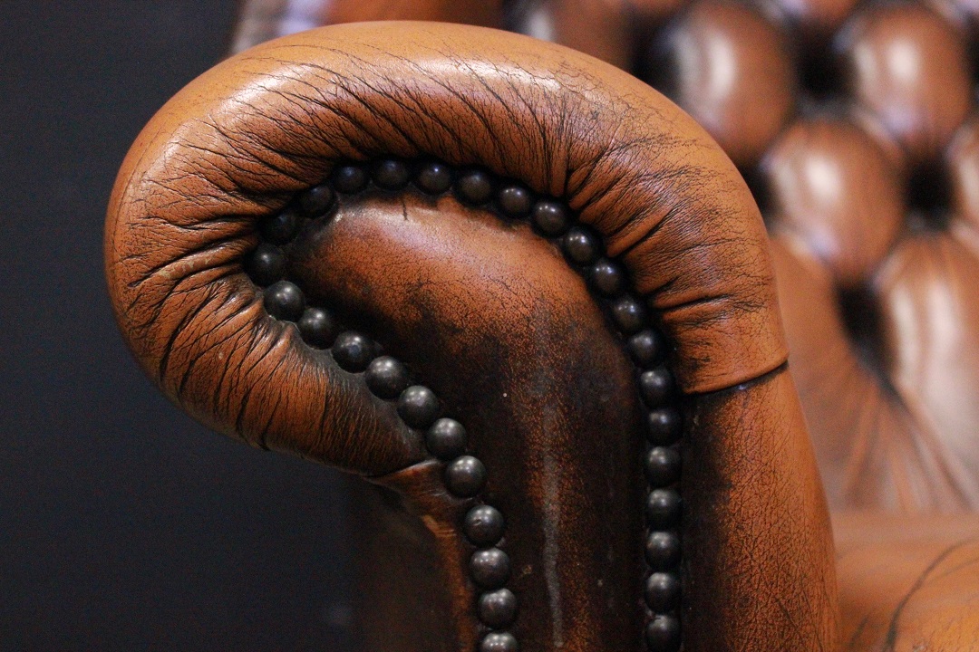 806_poltrona_armchair_chesterfield_chester_marrona_chiaro_light_brown_inglese_english__UK_pelle_leather_originale_original_bergere_monk_2