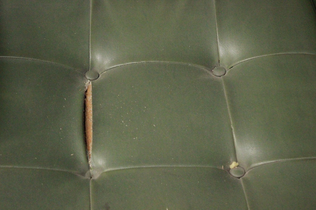 242_poltrona_reclinabile_armchair_recliner_dondolo_Chesterfield_Chester_originale_original_bergere_ecopelle_verde_reseda_green_Brescia_Roncadelle_inglese_UK_4