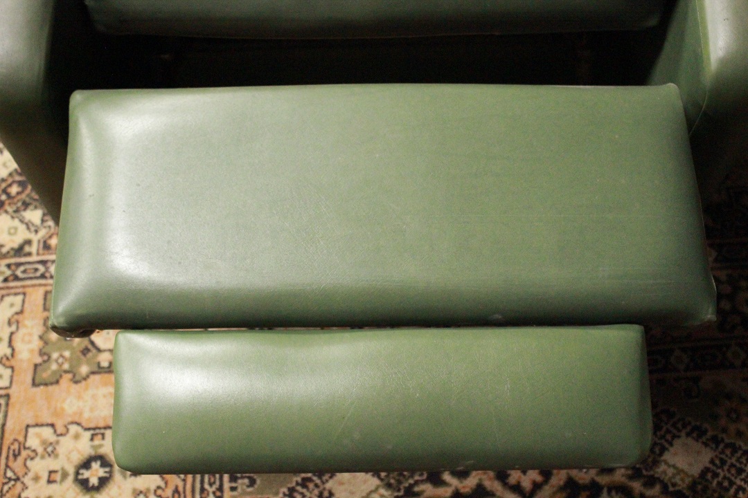 242_poltrona_reclinabile_armchair_recliner_dondolo_Chesterfield_Chester_originale_original_bergere_ecopelle_verde_reseda_green_Brescia_Roncadelle_inglese_UK_6