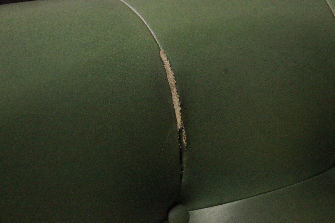242_poltrona_reclinabile_armchair_recliner_dondolo_Chesterfield_Chester_originale_original_bergere_ecopelle_verde_reseda_green_Brescia_Roncadelle_inglese_UK_7
