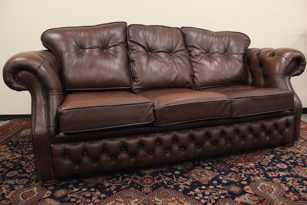 315_divano_sofa_chesterfield_club_3_tre_three_posti_marrone_cioccolato_inglese_english_chocolate_brown_pelle_leather_originale_original_UK_0