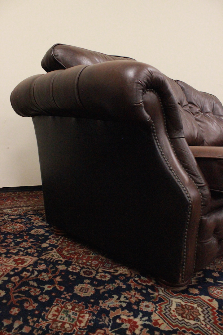 315_divano_sofa_chesterfield_club_3_tre_three_posti_marrone_cioccolato_inglese_english_chocolate_brown_pelle_leather_originale_original_UK_5