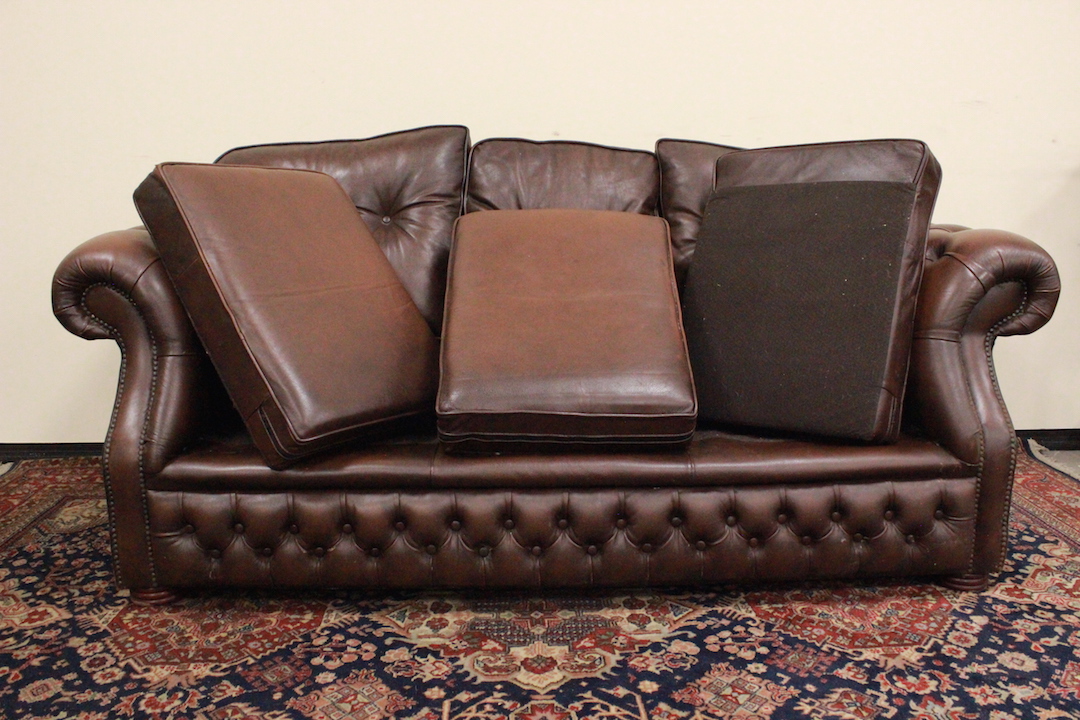 315_divano_sofa_chesterfield_club_3_tre_three_posti_marrone_cioccolato_inglese_english_chocolate_brown_pelle_leather_originale_original_UK_8