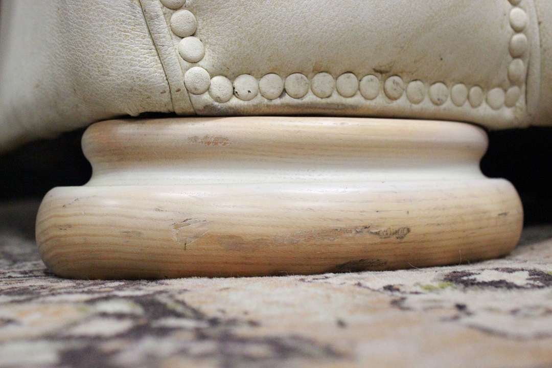 839_coppia_double_due_poltrona_armchair_bianco_panna_white_pelle_leather_originali_inglesi_original_UK_english_Chesterfield_Chester_classic_club_king_size_8