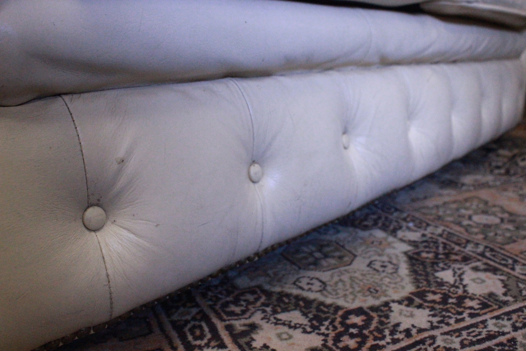 198_divano_club_sofa_chesterfield_chester_bianco_creme_white_original_originale_english_inglese_leather_2_two_due_posti_pelle_UK_5