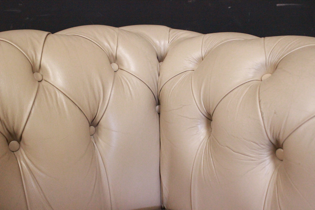 213_poltrona_armchair_Chester_Chesterfield_classic_club_bianco_avorio_ivory_white_originale_original_Inglese_English_UK_2