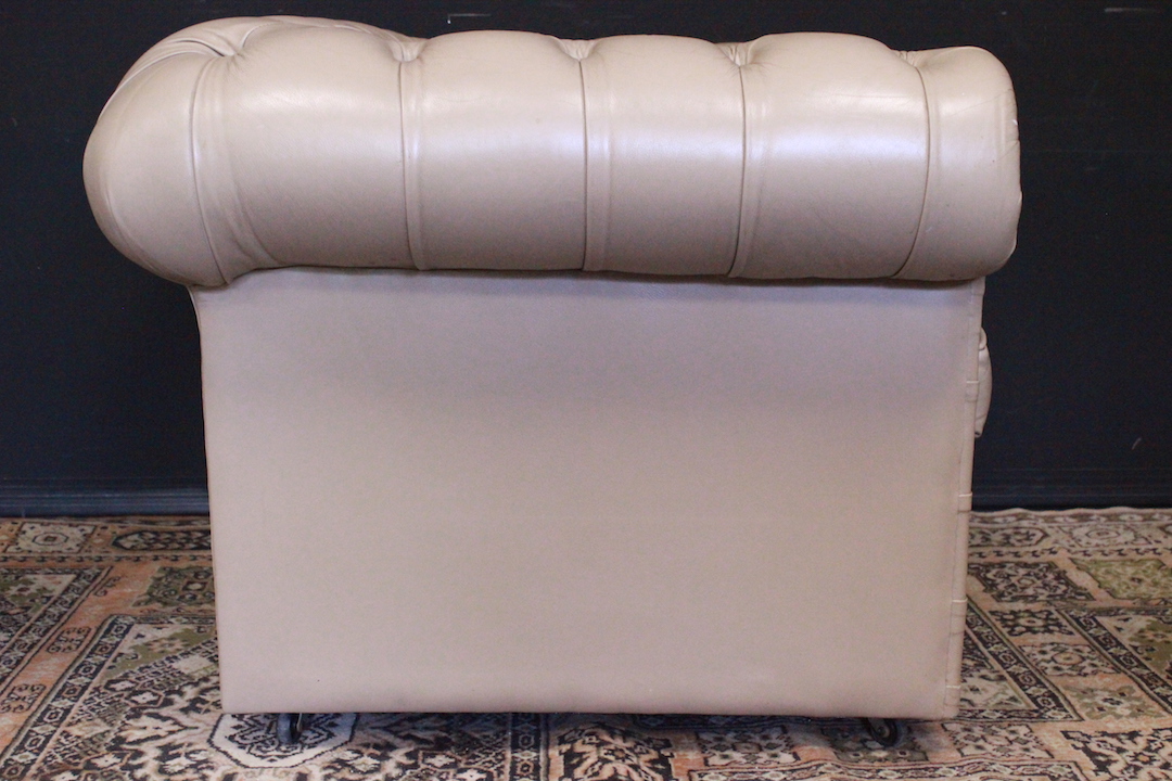 213_poltrona_armchair_Chester_Chesterfield_classic_club_bianco_avorio_ivory_white_originale_original_Inglese_English_UK_5