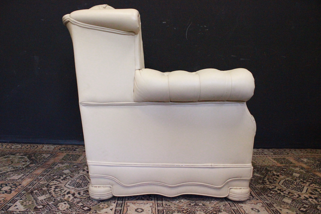 234_poltrona_armchair_Chester_Chesterfield_bergere_Dellbrook_pelle_leather_bianco_white_crème_originale_inglese_original_english_UK_7