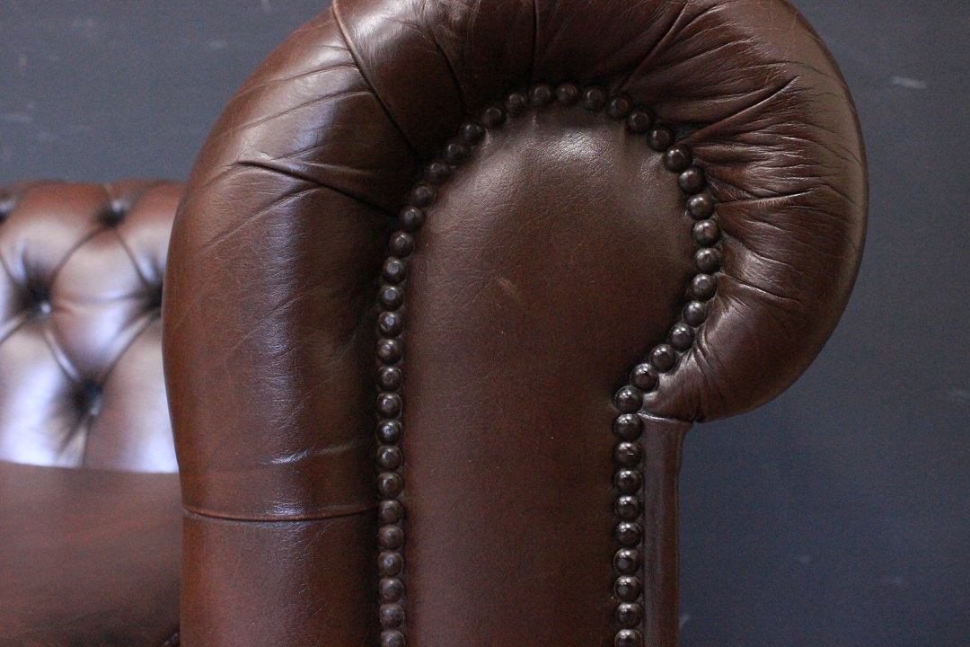 847_Chester_Chesterfield_club_poltrona_armchair_brown_marrone_leather_scuro_dark_cioccolato_pelle_originale_original_english_inglese_1