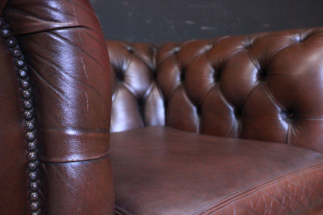 847_Chester_Chesterfield_club_poltrona_armchair_brown_marrone_leather_scuro_dark_cioccolato_pelle_originale_original_english_inglese_4