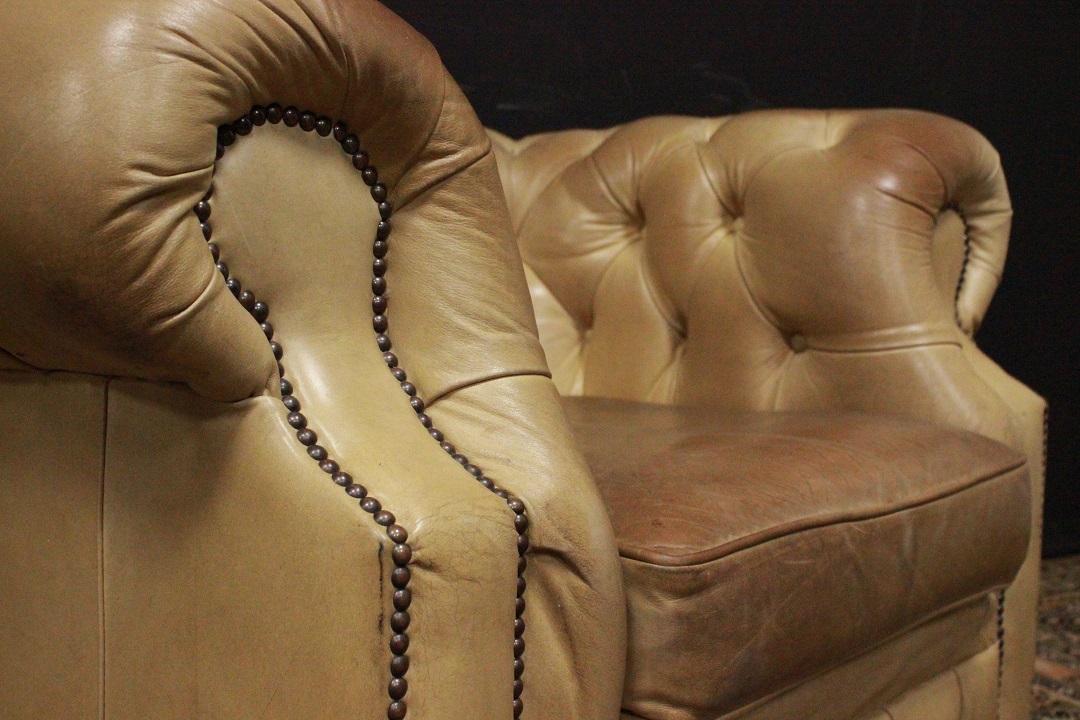 857_Poltrona_Armchair_Chester_Chesterfield_club_marrone_chiaro_beige_light_brown_leather_pelle_originale_original_english_inglese_UK_4