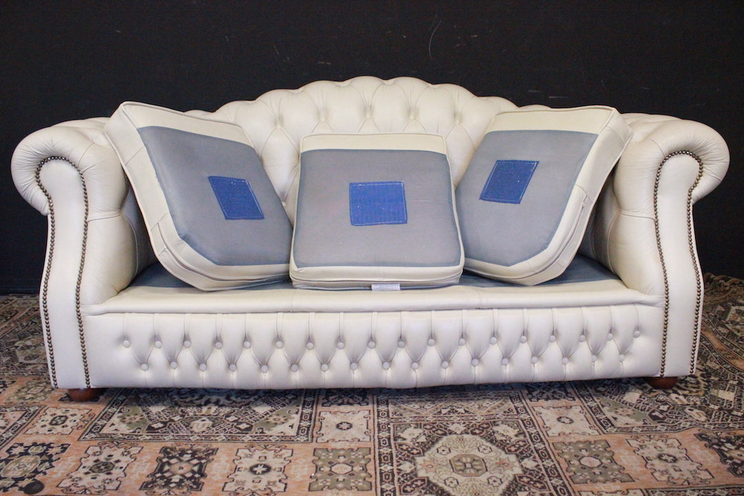 869_divano_sofa_Chesterfield_Chester_club_bianco_creme_chiaro_white_original_originale_english_inglese_leather_3_three_tre_posti_pelle_UK_stondato_7