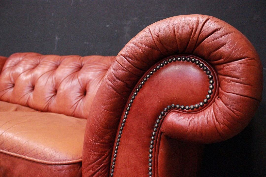 478_Divano_Sofa_Chester_Chesterfield_club_4_quattro_four_posti_seater_leather_pelle_arancione_arancio_orange_originale_original_Brescia_Roncadelle_english_inglese_UK_5