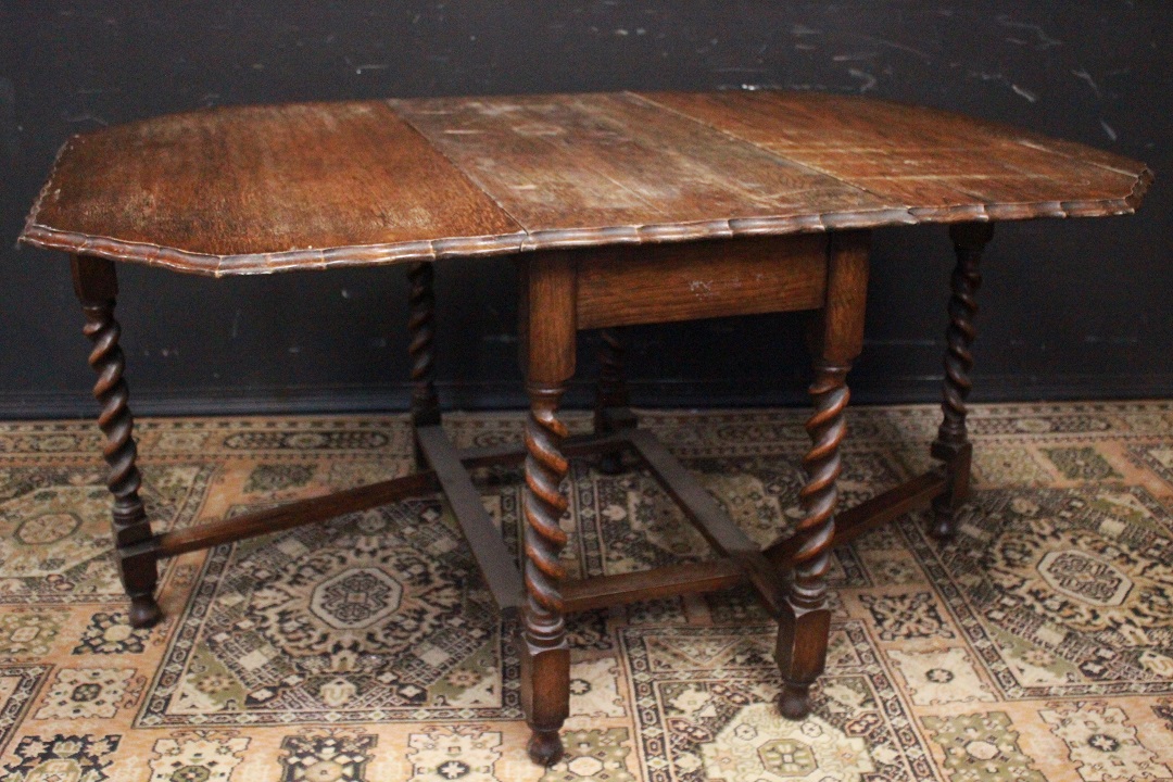 665_tavolo_table_bandelle_legno_rovere_wood_consolles_anni_20_30_Novecento_inglese_Inghilterra_UK_0