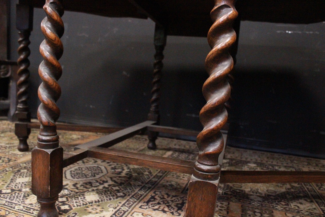 665_tavolo_table_bandelle_legno_rovere_wood_consolles_anni_20_30_Novecento_inglese_Inghilterra_UK_5