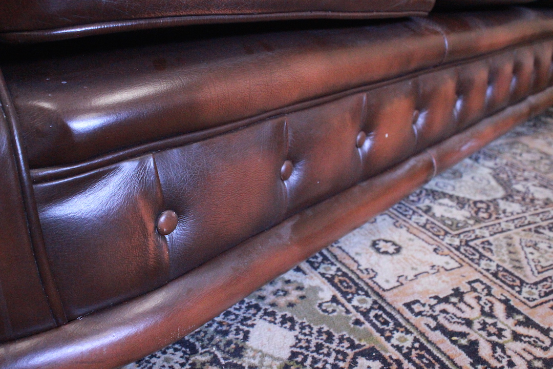 890_divano_sofa_chesterfield_3_tre_three_posti_marrone_cioccolato_inglese_english_chocolate_brown_pelle_leather_originale_original_bergere_UK_4