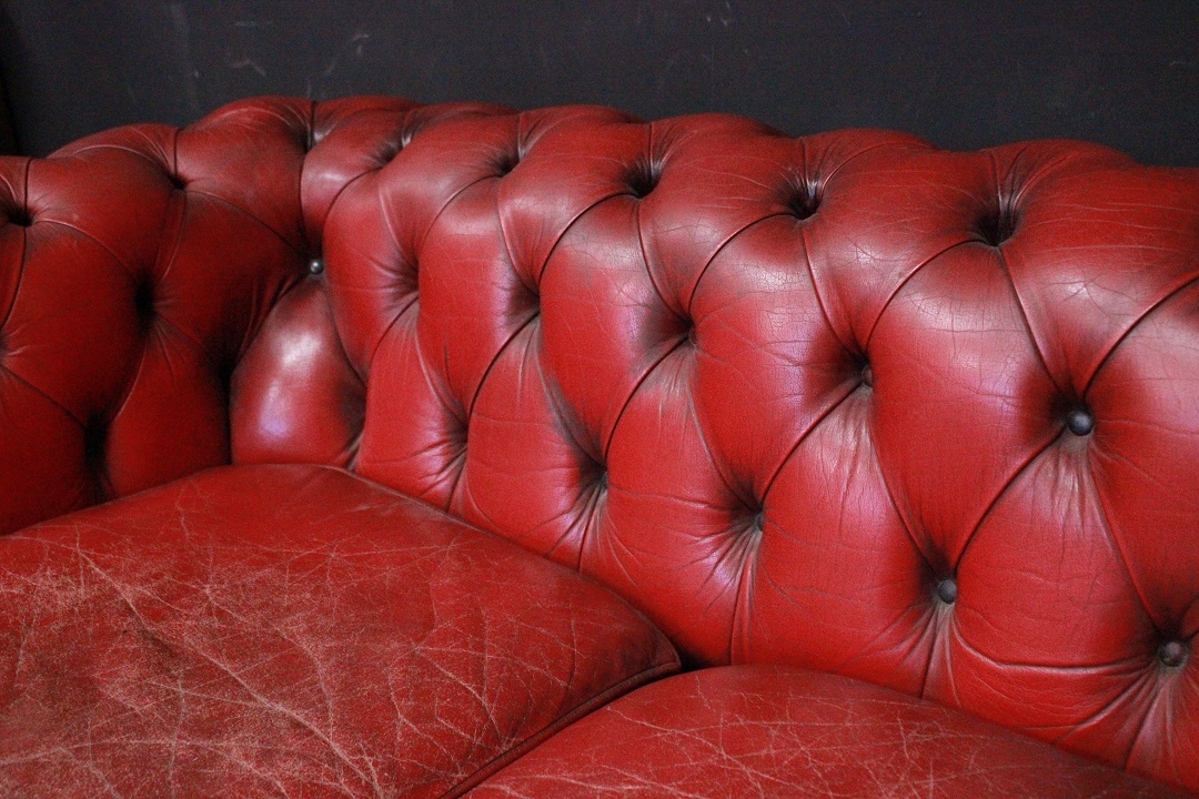 200_Divano_Sofa_Chester_Chesterfield_club_leather_pelle_bordeaux_due_posti_two_seater_2_originale_original_english_inglese_UK_2