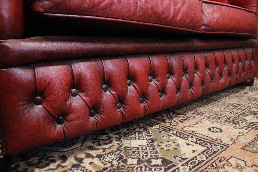 200_Divano_Sofa_Chester_Chesterfield_club_leather_pelle_bordeaux_due_posti_two_seater_2_originale_original_english_inglese_UK_3