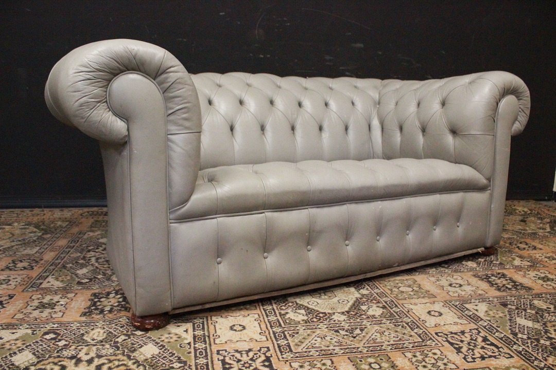 317_divano_sofa_3_three_tre_posti_original_originale_chesterfield_chester_club_grigio_ghiaia_grey_pelle_leather_inglese_UK_3