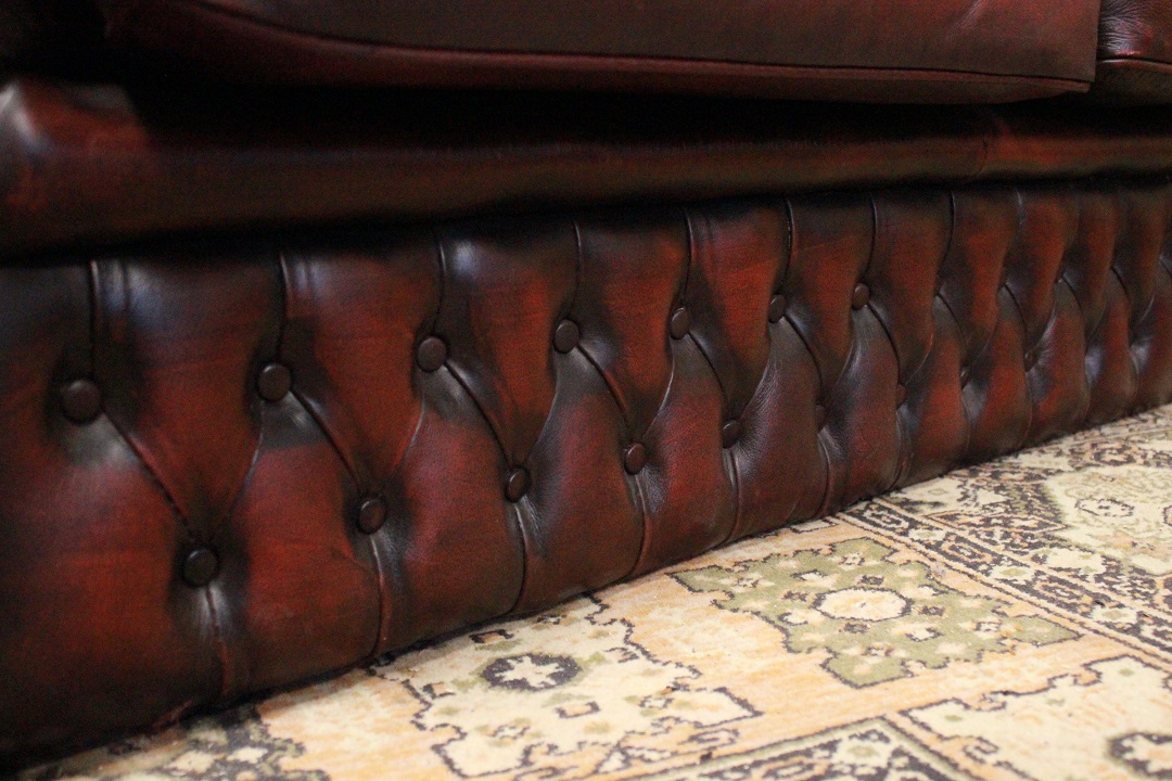 698_Chester_Chesterfield_divano_sofa_2_two_posti_seater_club_sofa_pelle_leather_brown_marrone_Brescia_Roncadelle_originale_inglese_original_UK_6