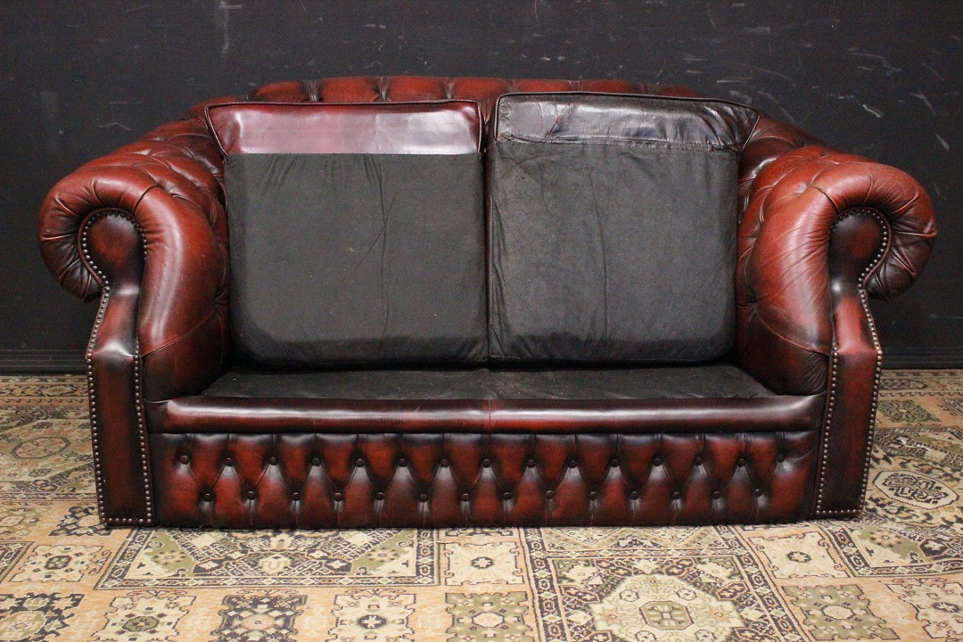 698_Chester_Chesterfield_divano_sofa_2_two_posti_seater_club_sofa_pelle_leather_brown_marrone_Brescia_Roncadelle_originale_inglese_original_UK_7
