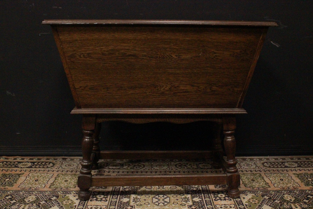 917_mobile_cassettone_legno_scuro_anta_apribile_base_rovinata_Novecento_11