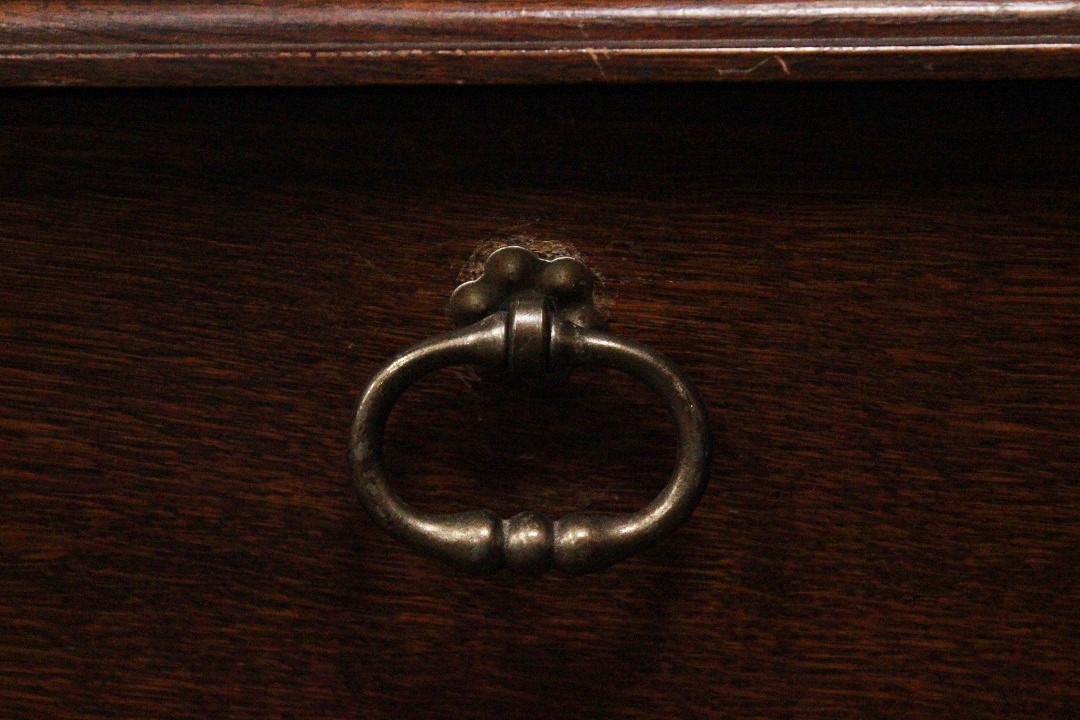 917_mobile_cassettone_legno_scuro_anta_apribile_base_rovinata_Novecento_2