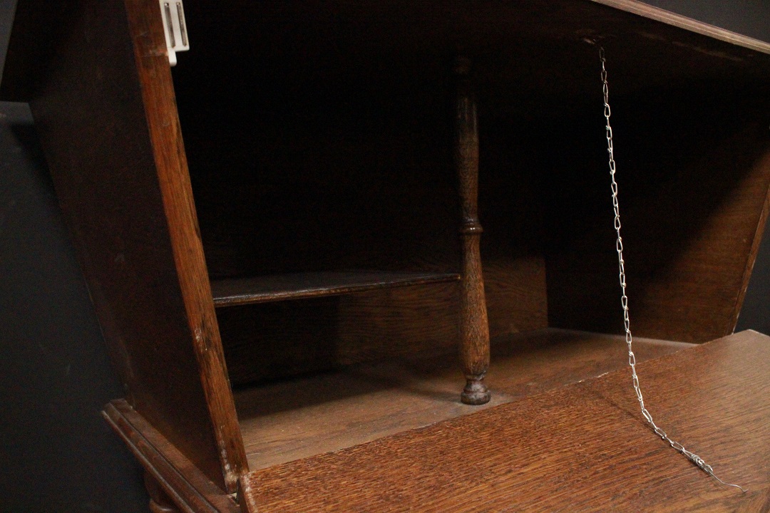 917_mobile_cassettone_legno_scuro_anta_apribile_base_rovinata_Novecento_6