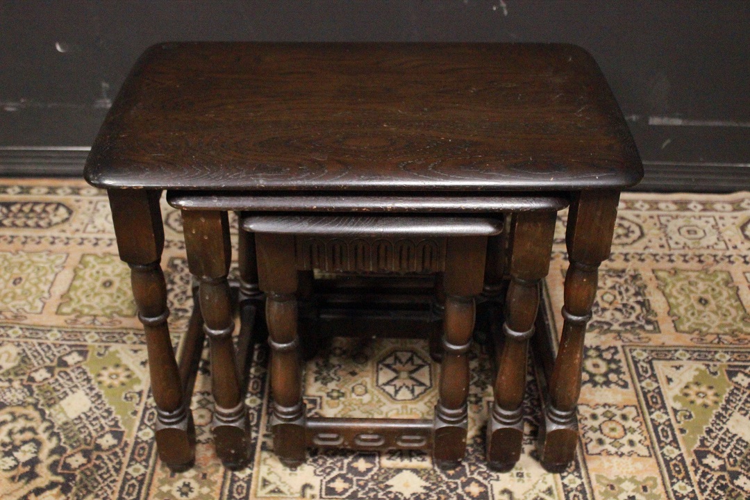 005_tris_tavolini_nido_incastro_inglesi_originali_legno_english_original_coffee_table_set_three_triple_wood_Brescia_Roncadelleinglese_Inghilterra_UK_1