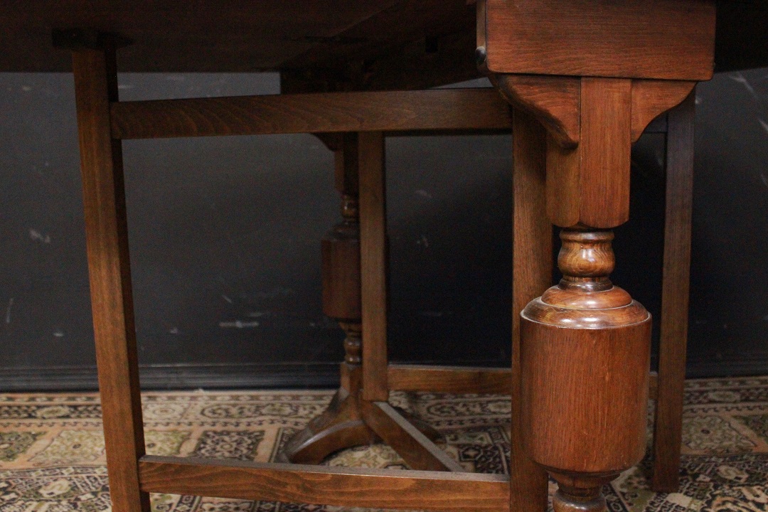 867_tavolo_table_bandelle_inchiostro_legno_chiaro_wood_metà_Novecento_inglese_Inghilterra_UK_8