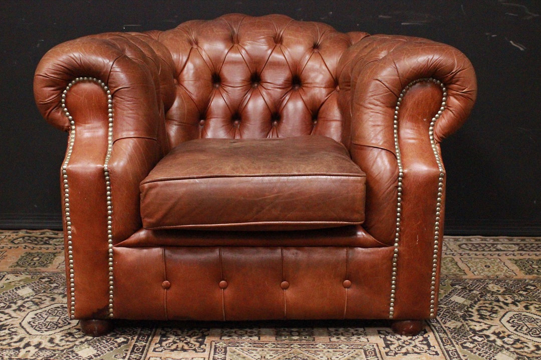 918_Poltrona_Armchair_Chester_Chesterfield_club_leather_pelle_marrone_rame_originale_original_english_inglese_UK_0