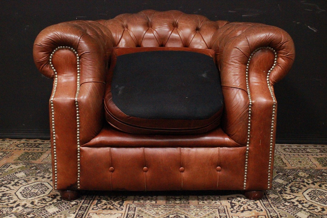 918_Poltrona_Armchair_Chester_Chesterfield_club_leather_pelle_marrone_rame_originale_original_english_inglese_UK_7